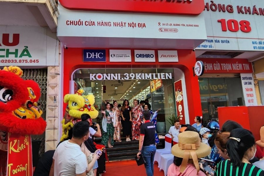 le cung khai truong cua hang 2